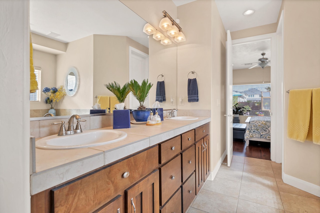 1067 E Silver Falls DR N Washington, UT 84780 home for sale, MLS#26-267705 - Erika Rogers Photo 38