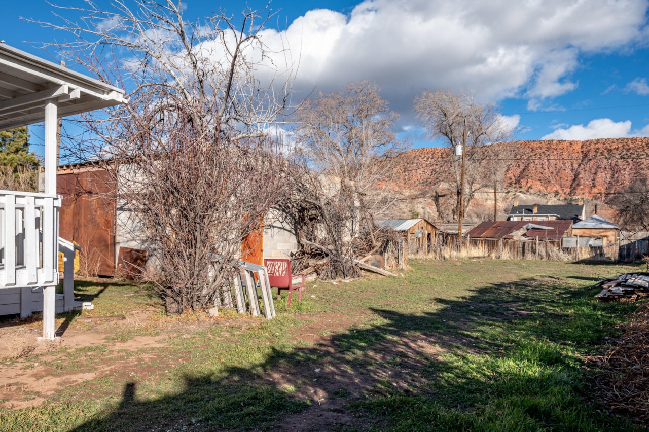 131 S 200  E Cedar City, UT 84720 home for sale, MLS#26-267773 - Erika Rogers Photo 43