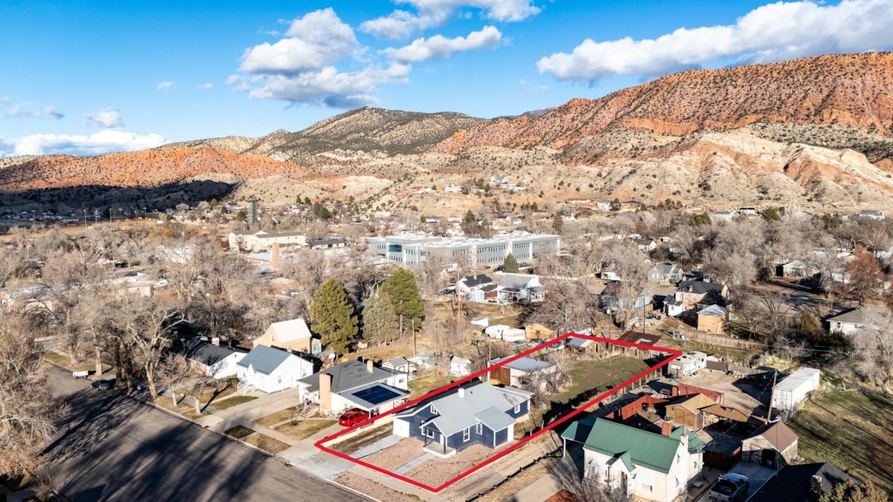 131 S 200  E Cedar City, UT 84720 home for sale, MLS#26-267773 - Erika Rogers Photo 59