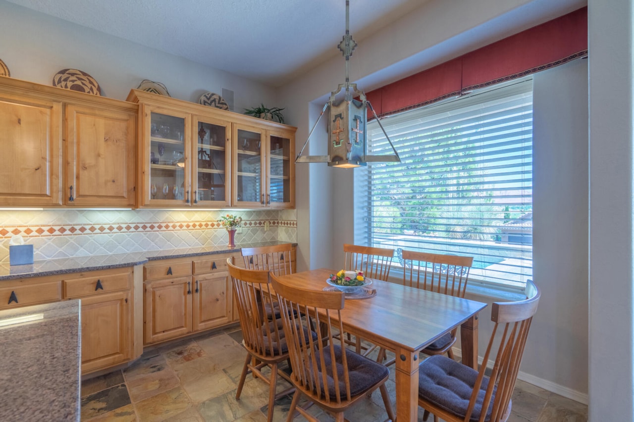 2578 W Desert Springs RD St George, UT 84770 home for sale, MLS#26-267776 - Erika Rogers Photo 13