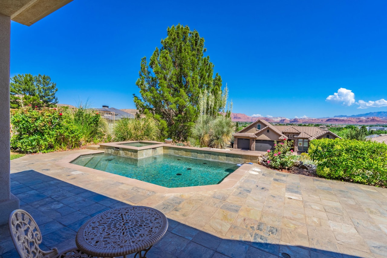 2578 W Desert Springs RD St George, UT 84770 home for sale, MLS#26-267776 - Erika Rogers Photo 28