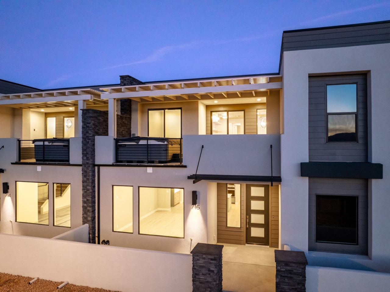 716 W Coastline Place #121 St George, UT 84790 home for sale, MLS#25-267721 - Erika Rogers Photo 2