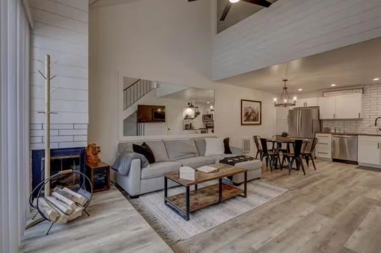 286 W Eagles Roost #D-110 Brian Head, UT 84719 condo for sale, MLS#25-267722 - Erika Rogers Photo 2