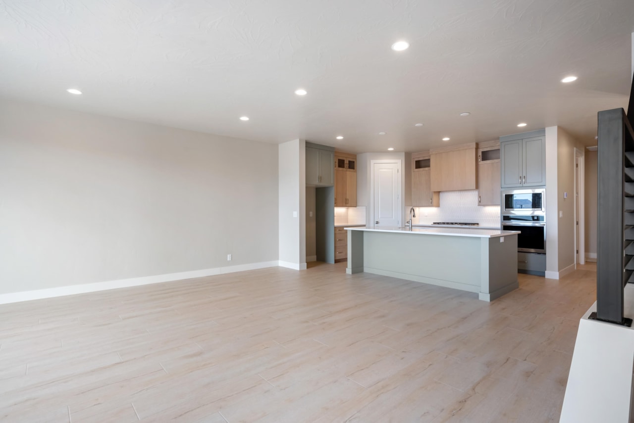 716 W Coastline Place #121 St George, UT 84790 home for sale, MLS#25-267721 - Erika Rogers Photo 3