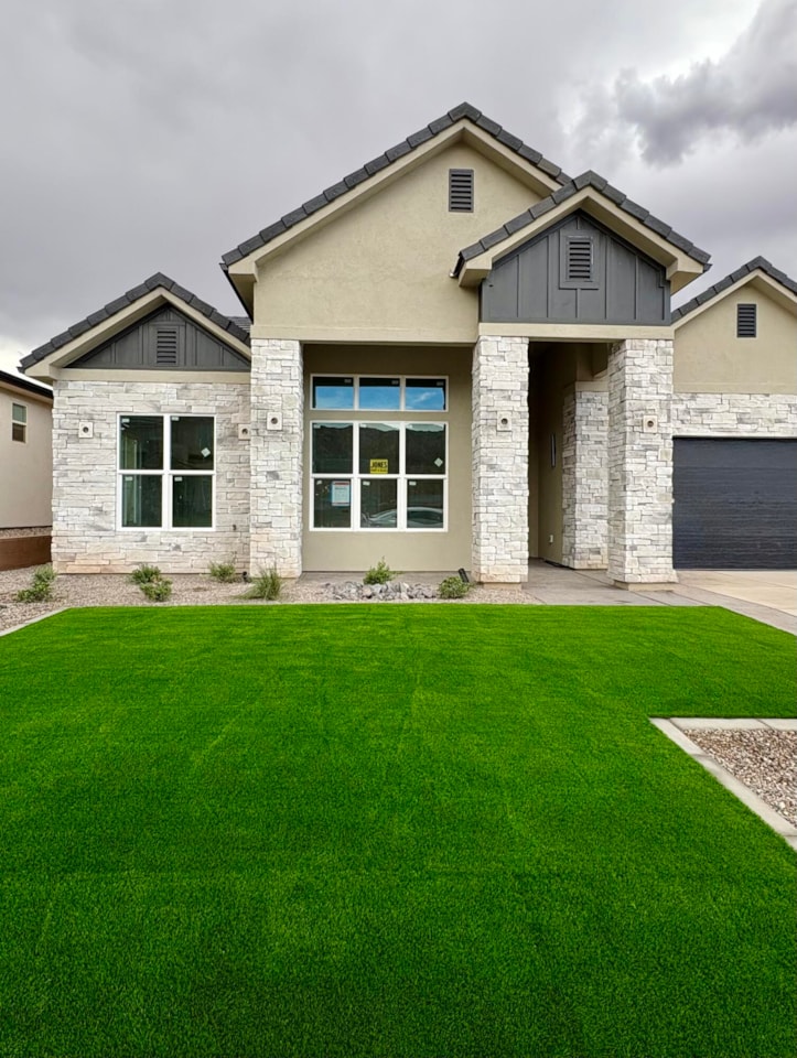 679 Goose Creek DR Washington, UT 84780 home for sale, MLS#25-263839 - Erika Rogers Photo 3