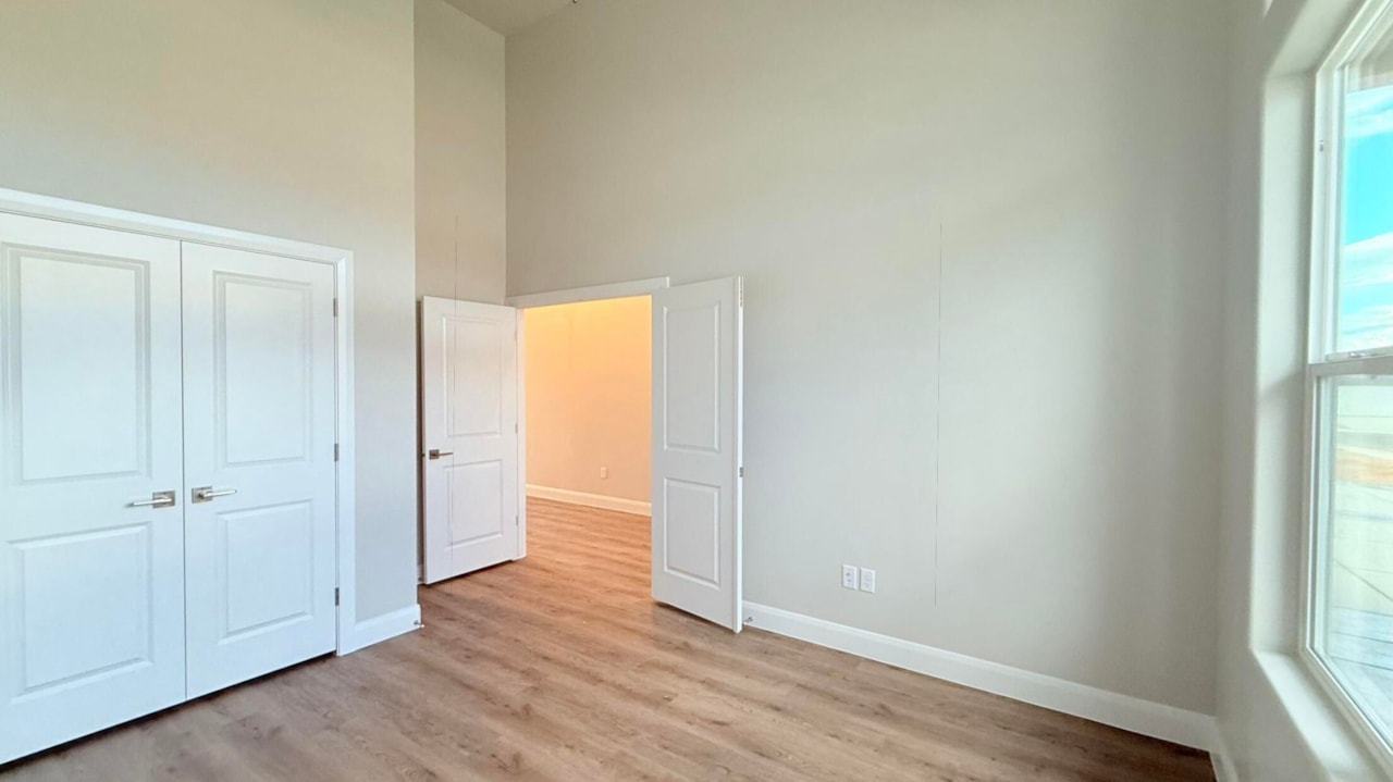 679 Goose Creek DR Washington, UT 84780 home for sale, MLS#25-263839 - Erika Rogers Photo 6