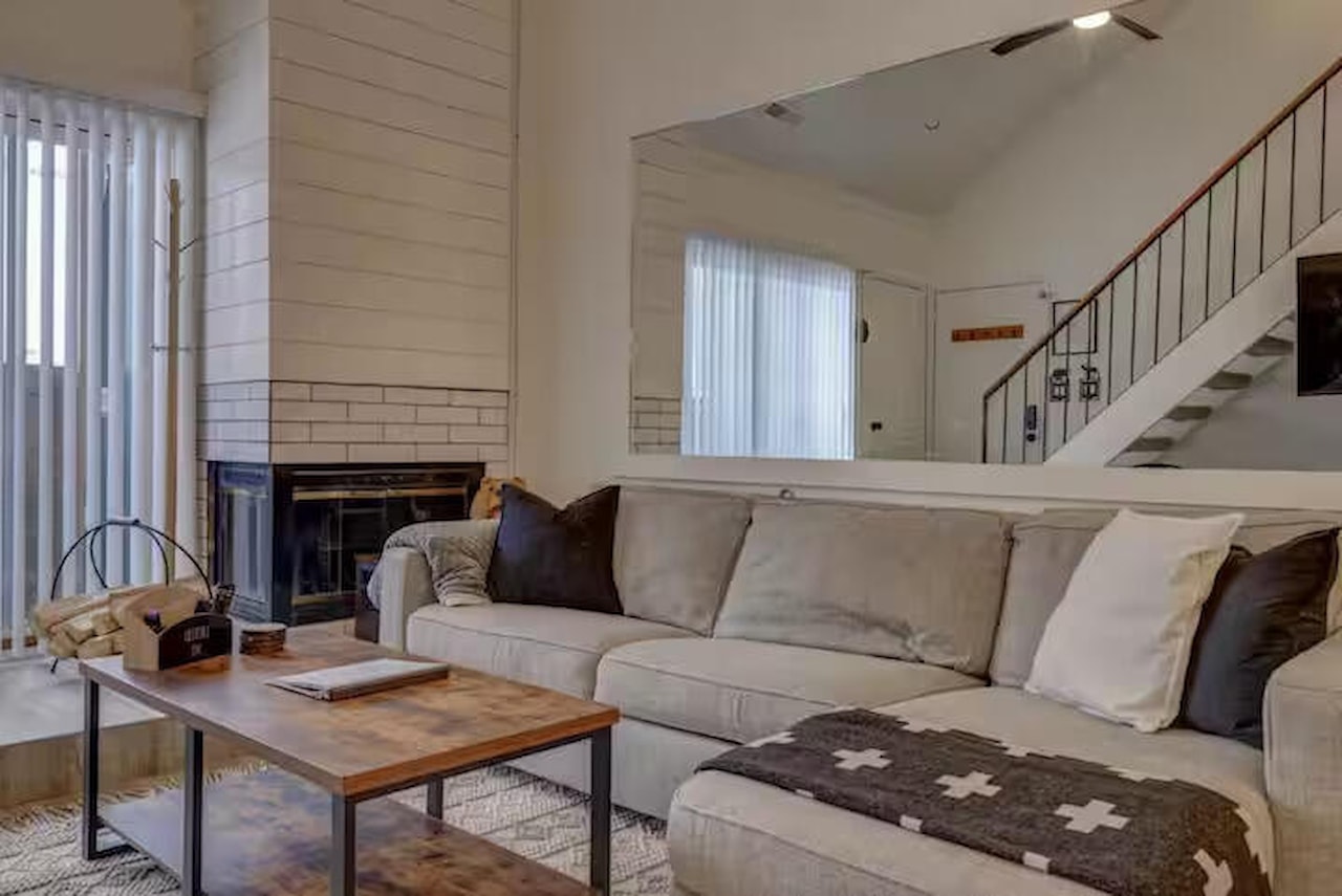 286 W Eagles Roost #D-110 Brian Head, UT 84719 condo for sale, MLS#25-267722 - Erika Rogers Photo 7