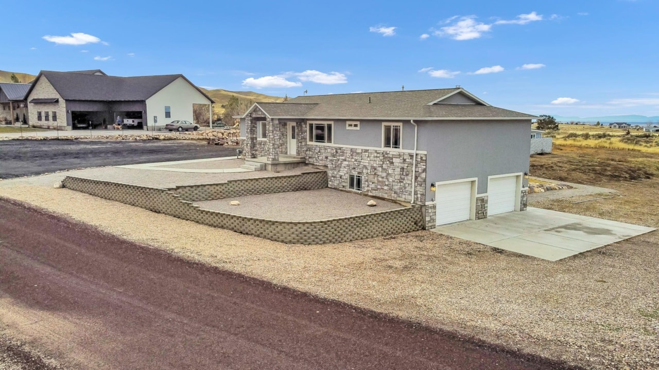 805 N Oak Mdw DR Oak City, UT 84649 home for sale, MLS#26-267780 - Erika Rogers Photo 7