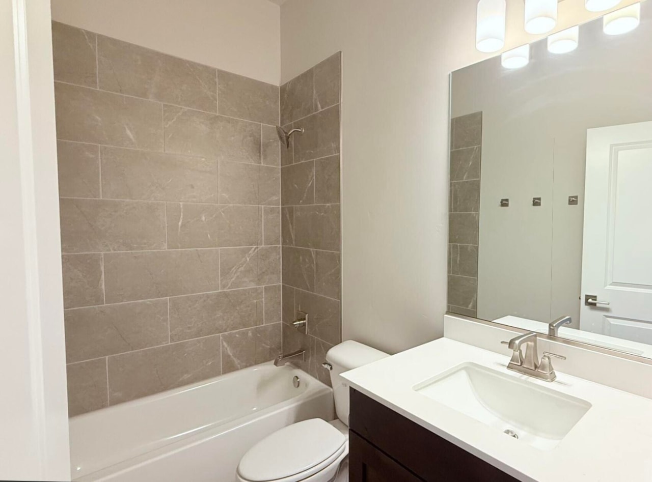 679 Goose Creek DR Washington, UT 84780 home for sale, MLS#25-263839 - Erika Rogers Photo 14