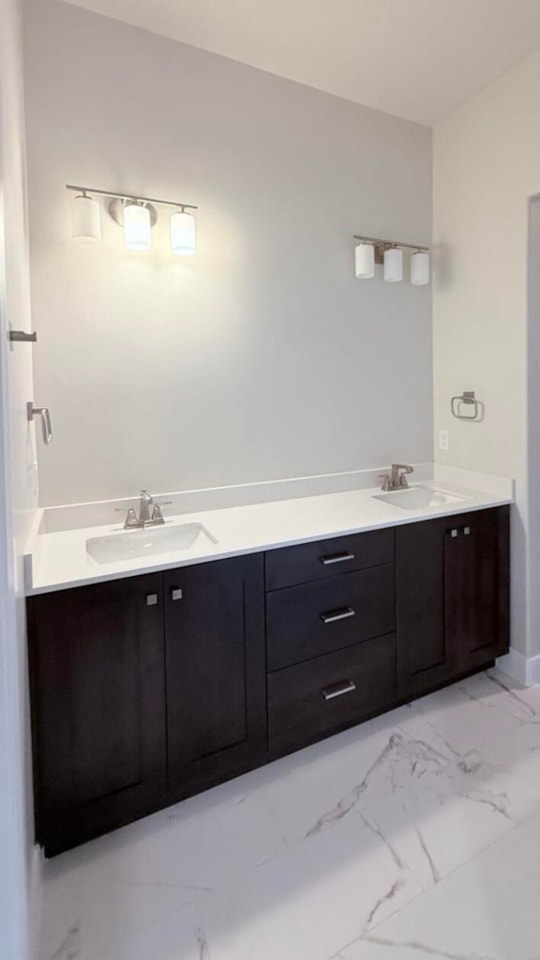 679 Goose Creek DR Washington, UT 84780 home for sale, MLS#25-263839 - Erika Rogers Photo 11