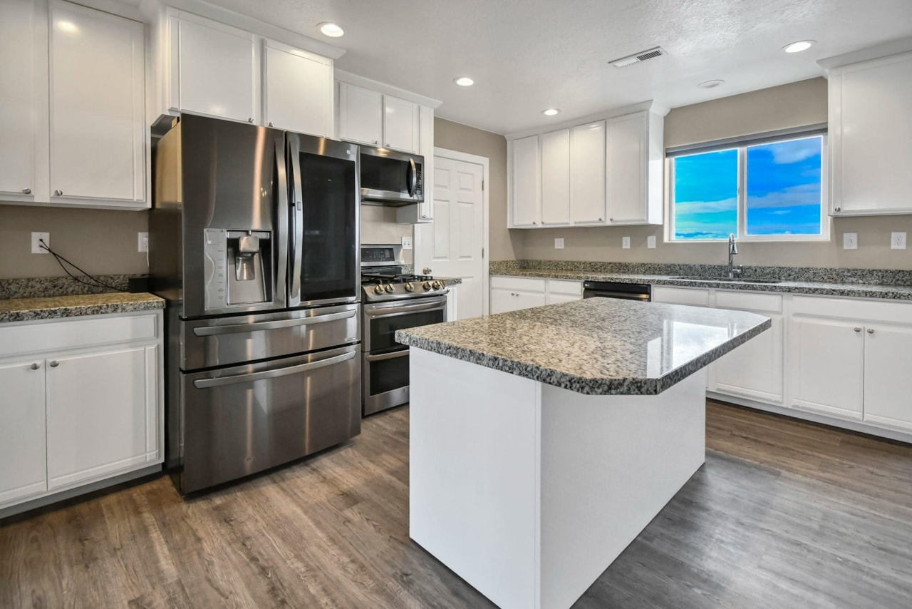 805 N Oak Mdw DR Oak City, UT 84649 home for sale, MLS#26-267780 - Erika Rogers Photo 12