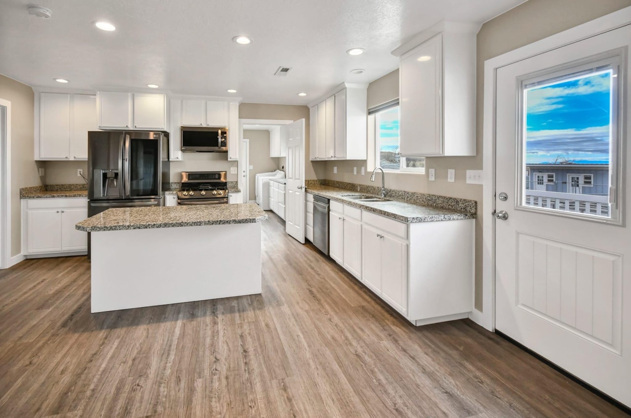 805 N Oak Mdw DR Oak City, UT 84649 home for sale, MLS#26-267780 - Erika Rogers Photo 14