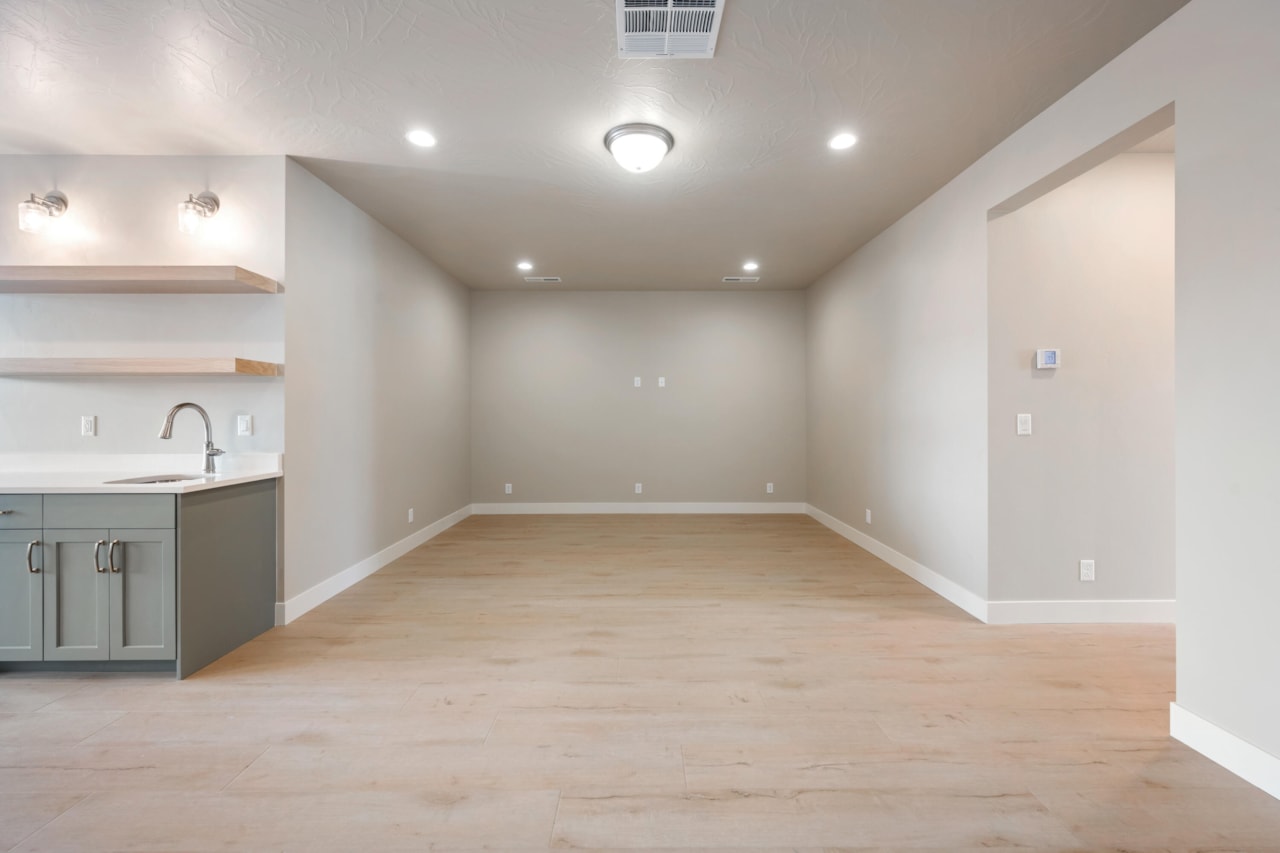 716 W Coastline Place #121 St George, UT 84790 home for sale, MLS#25-267721 - Erika Rogers Photo 15