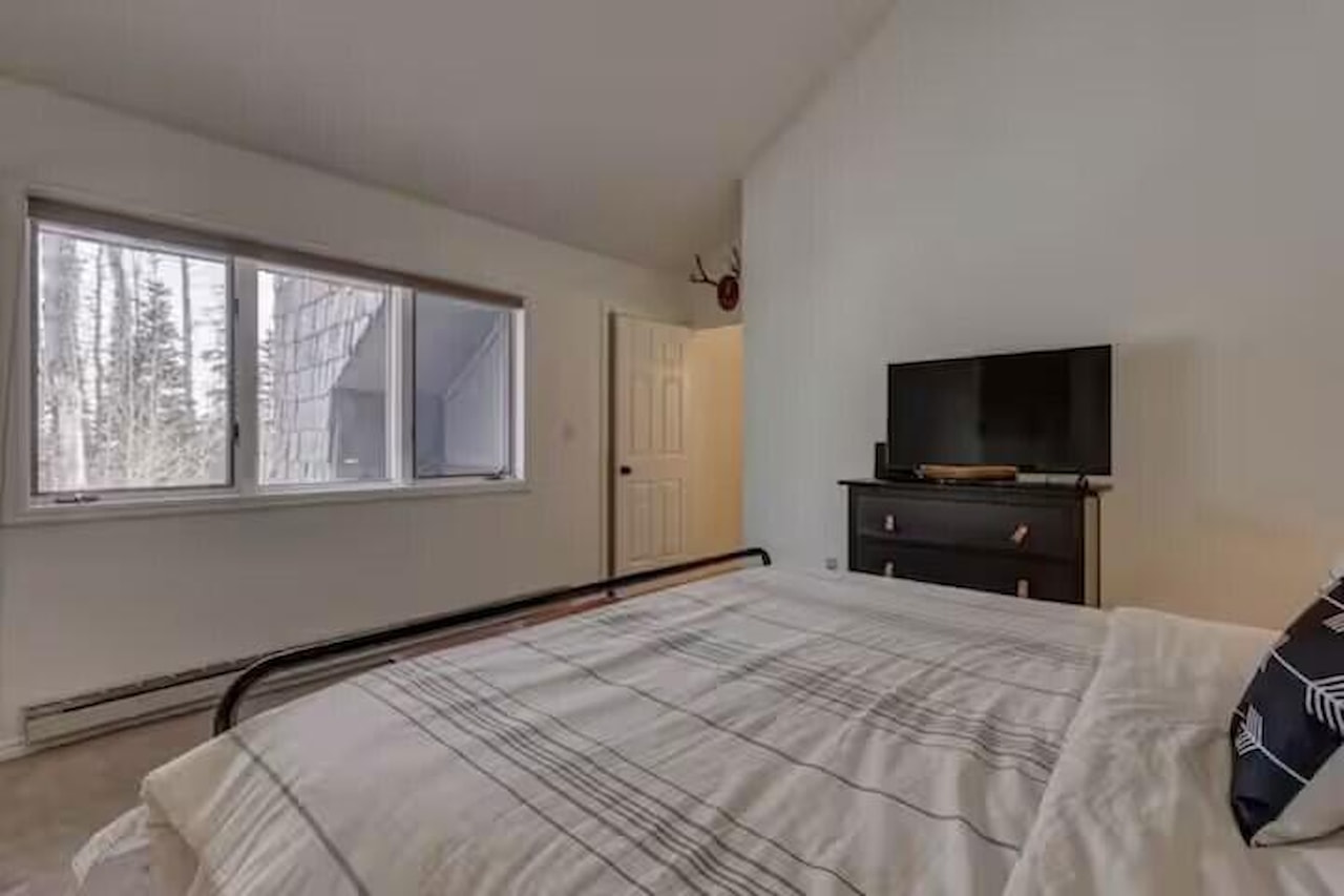 286 W Eagles Roost #D-110 Brian Head, UT 84719 condo for sale, MLS#25-267722 - Erika Rogers Photo 22