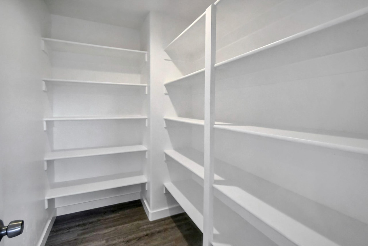 805 N Oak Mdw DR Oak City, UT 84649 home for sale, MLS#26-267780 - Erika Rogers Photo 18