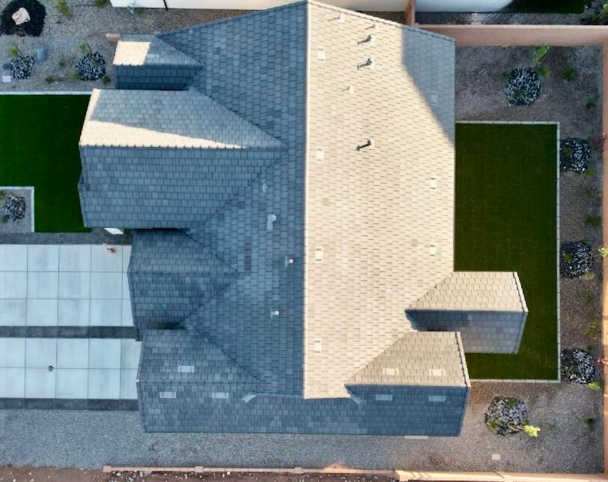 679 Goose Creek DR Washington, UT 84780 home for sale, MLS#25-263839 - Erika Rogers Photo 17