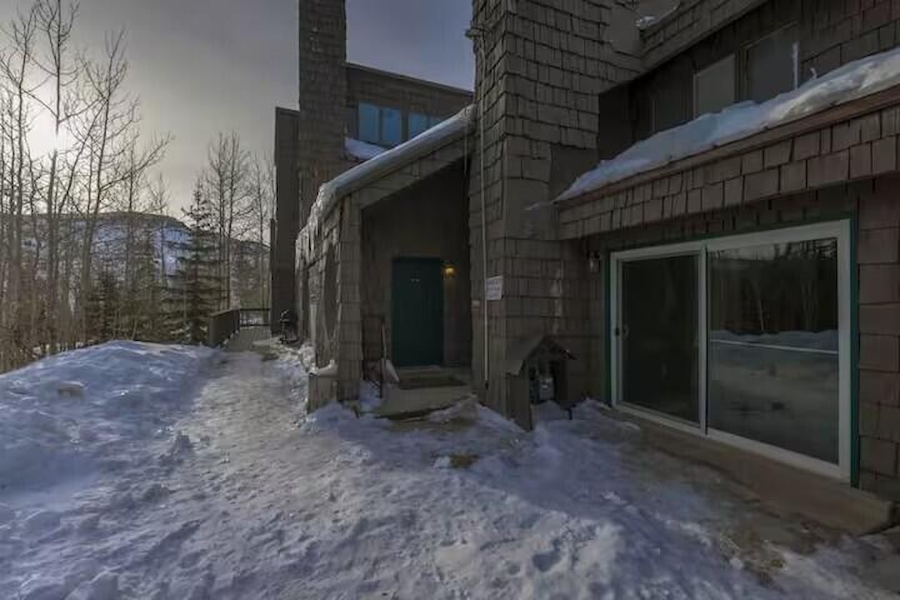 286 W Eagles Roost #D-110 Brian Head, UT 84719 condo for sale, MLS#25-267722 - Erika Rogers Photo 28