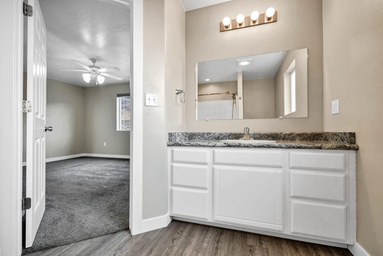 805 N Oak Mdw DR Oak City, UT 84649 home for sale, MLS#26-267780 - Erika Rogers Photo 28