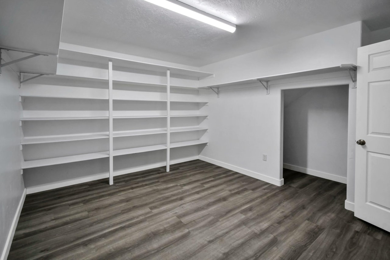 805 N Oak Mdw DR Oak City, UT 84649 home for sale, MLS#26-267780 - Erika Rogers Photo 44