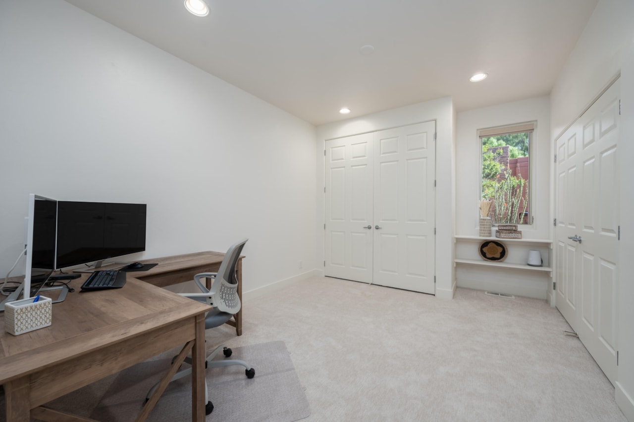 2255 N Tuweap DR #22 St George, UT 84770 home for sale, MLS#25-266920 - Erika Rogers Photo 28