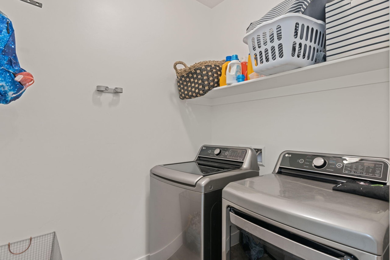 350 W Camino Borde Washington, UT 84780 home for sale, MLS#26-267782 - Erika Rogers Photo 7