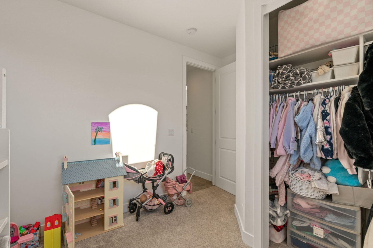 350 W Camino Borde Washington, UT 84780 home for sale, MLS#26-267782 - Erika Rogers Photo 12