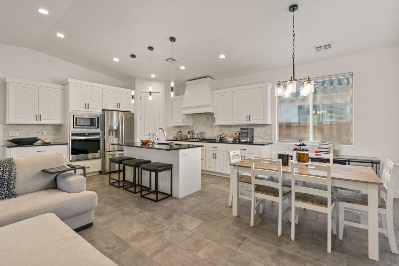 350 W Camino Borde Washington, UT 84780 home for sale, MLS#26-267782 - Erika Rogers Photo 22