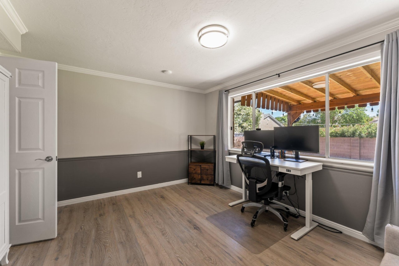 1314 St James LN St George, UT 84770 home for sale, MLS#25-267006 - Erika Rogers Photo 20