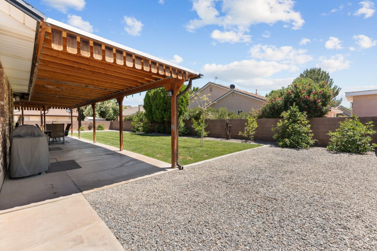 1314 St James LN St George, UT 84770 home for sale, MLS#25-267006 - Erika Rogers Photo 57