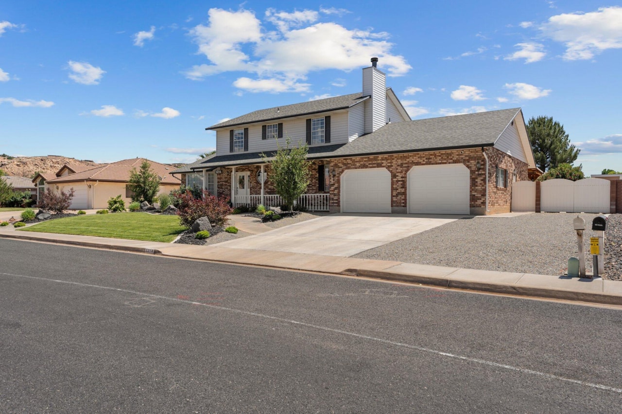 1314 St James LN St George, UT 84770 home for sale, MLS#25-267006 - Erika Rogers Photo 54