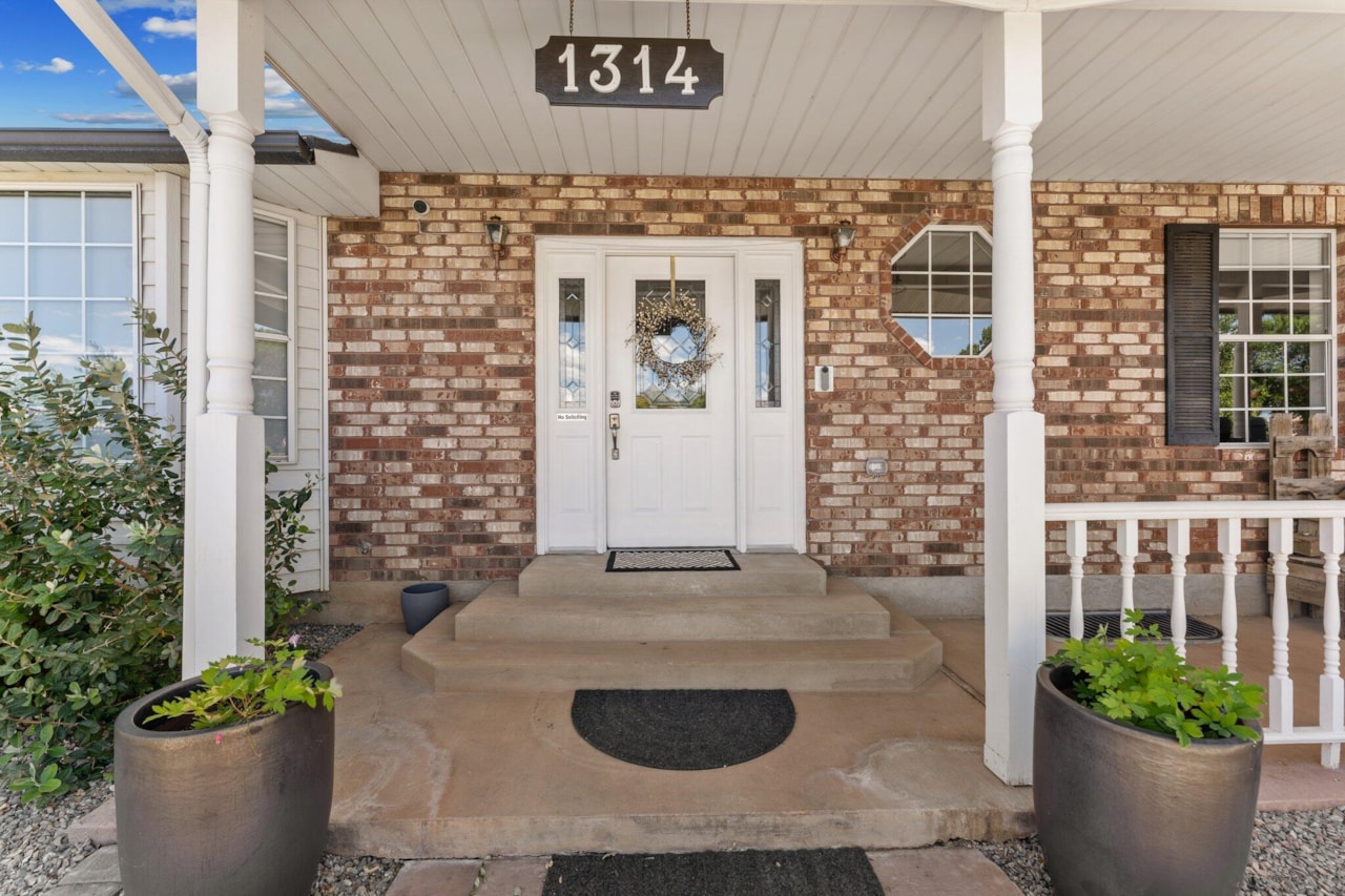 1314 St James LN St George, UT 84770 home for sale, MLS#25-267006 - Erika Rogers Photo 56