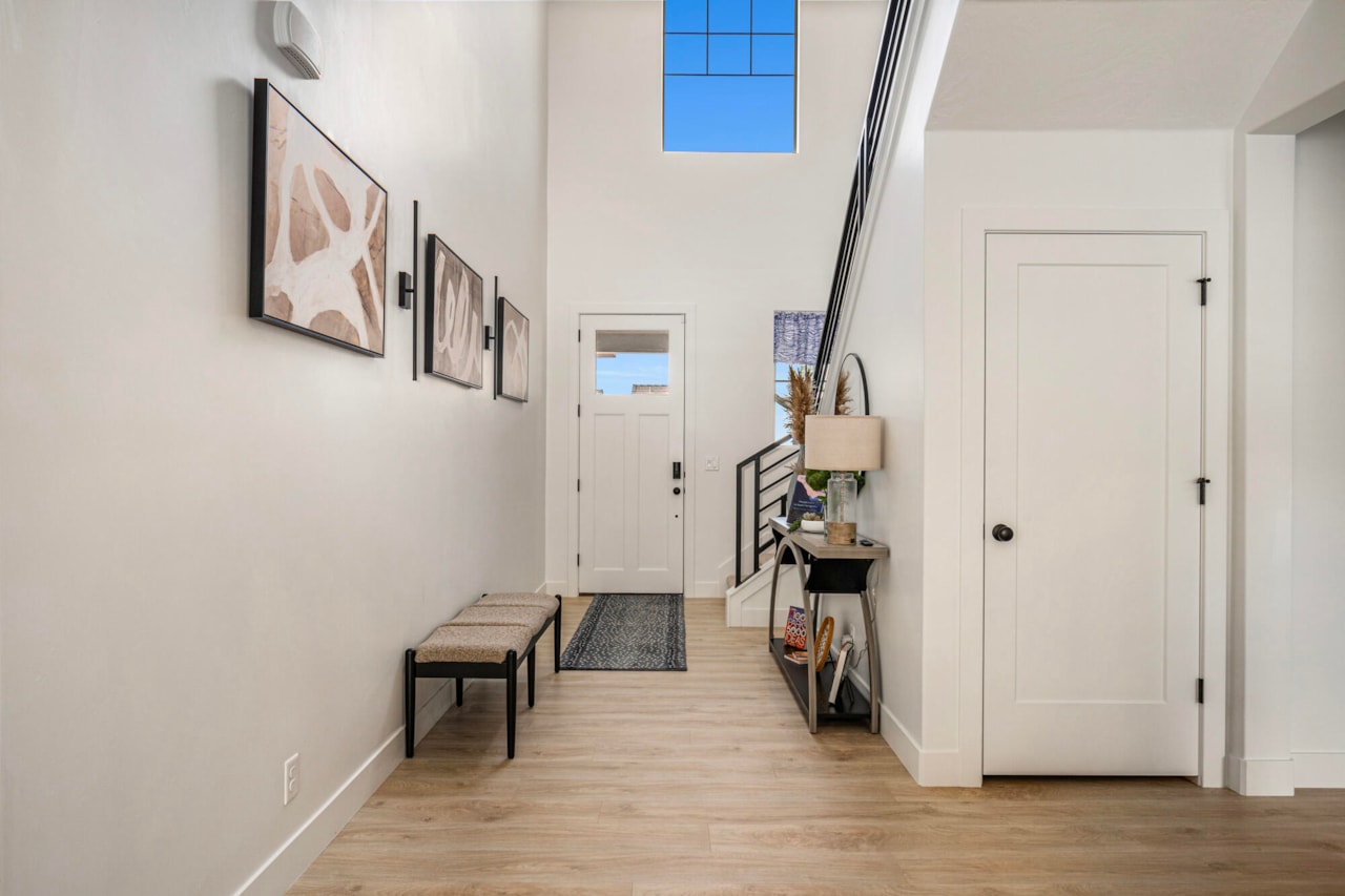 649 W Canyon Pine St George, UT 84790 home for sale, MLS#26-267703 - Erika Rogers Photo 4