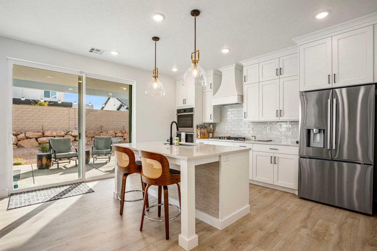 649 W Canyon Pine St George, UT 84790 home for sale, MLS#26-267703 - Erika Rogers Photo 11