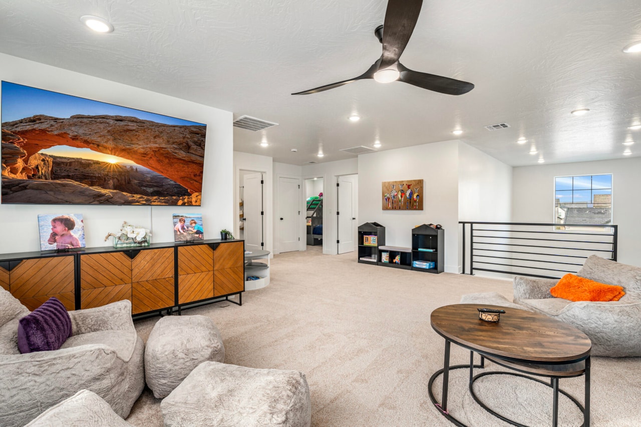 649 W Canyon Pine St George, UT 84790 home for sale, MLS#26-267703 - Erika Rogers Photo 27