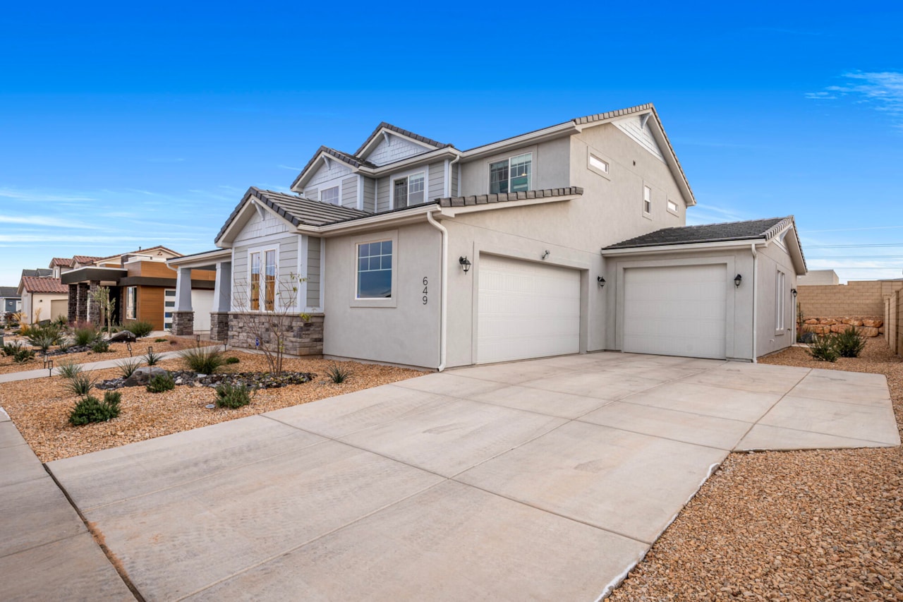 649 W Canyon Pine St George, UT 84790 home for sale, MLS#26-267703 - Erika Rogers Photo 36