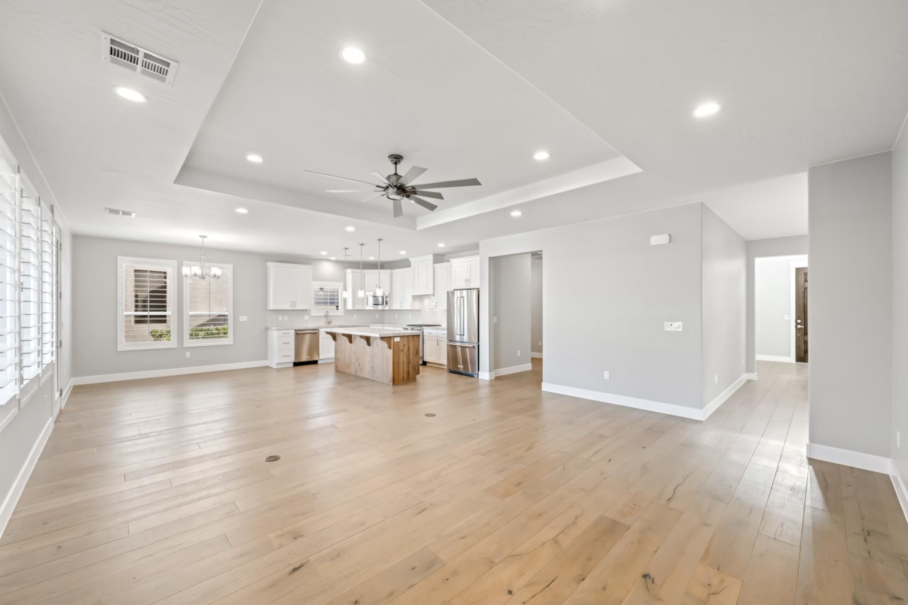 1434 W Shinnecock DR St George, UT 84770 home for sale, MLS#25-267718 - Erika Rogers Photo 9