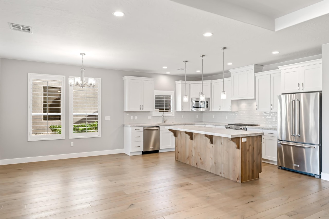 1434 W Shinnecock DR St George, UT 84770 home for sale, MLS#25-267718 - Erika Rogers Photo 10