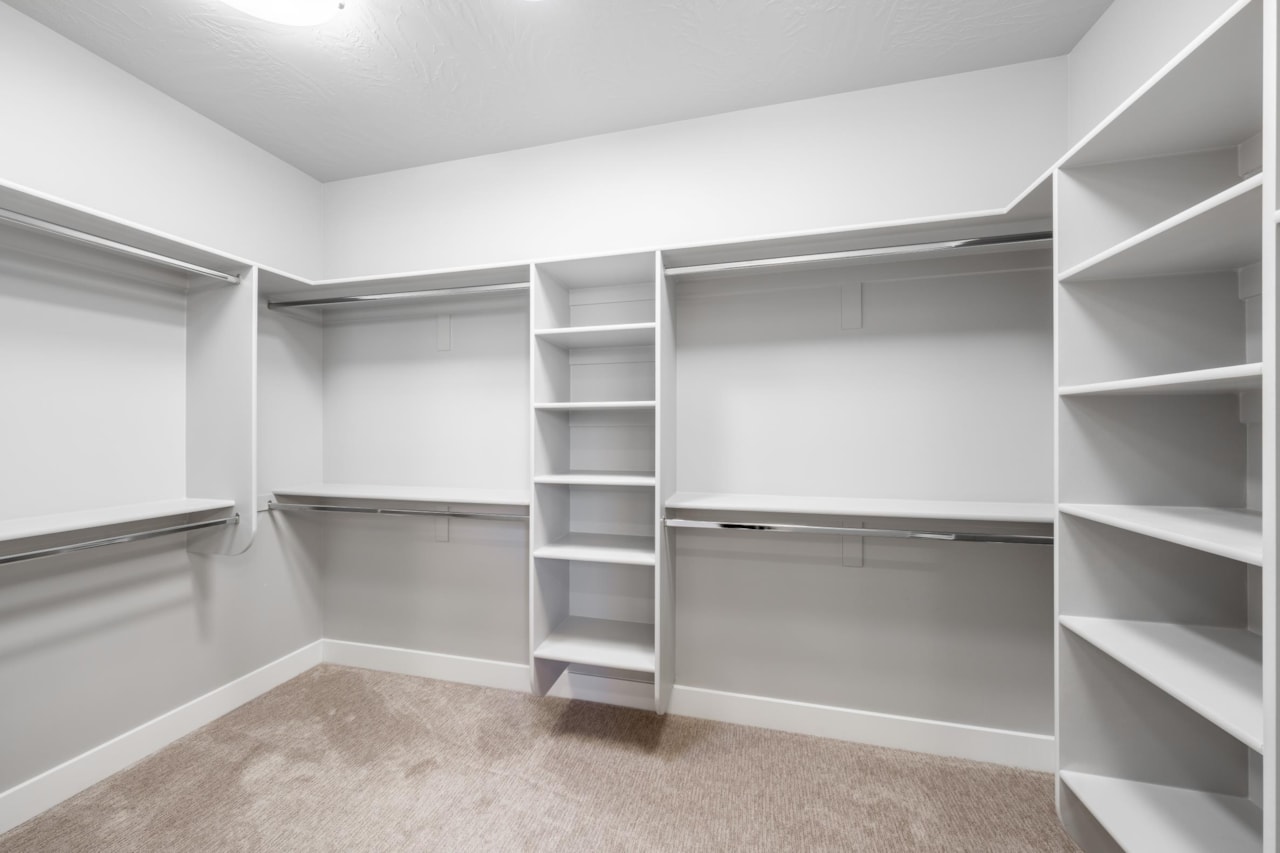 1434 W Shinnecock DR St George, UT 84770 home for sale, MLS#25-267718 - Erika Rogers Photo 15