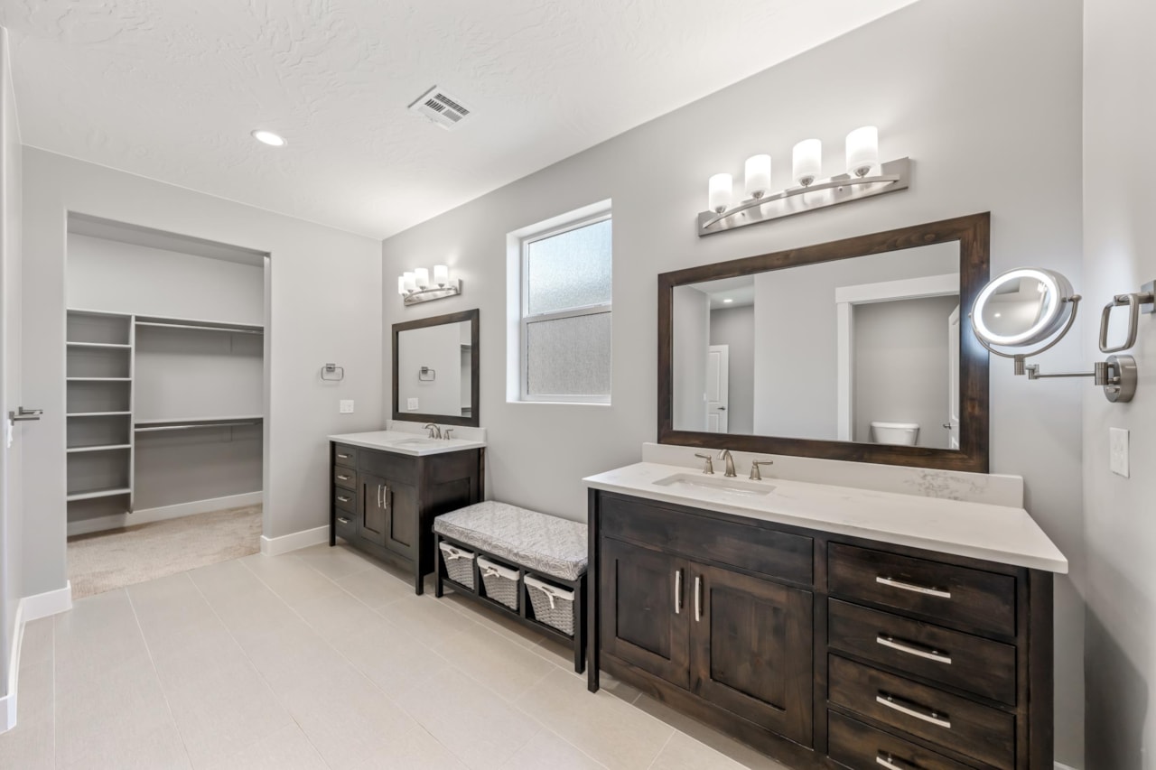 1434 W Shinnecock DR St George, UT 84770 home for sale, MLS#25-267718 - Erika Rogers Photo 18