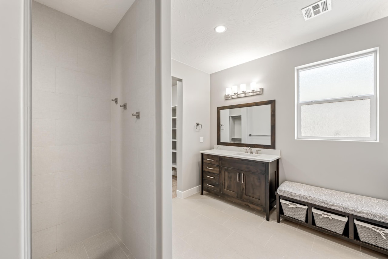 1434 W Shinnecock DR St George, UT 84770 home for sale, MLS#25-267718 - Erika Rogers Photo 20