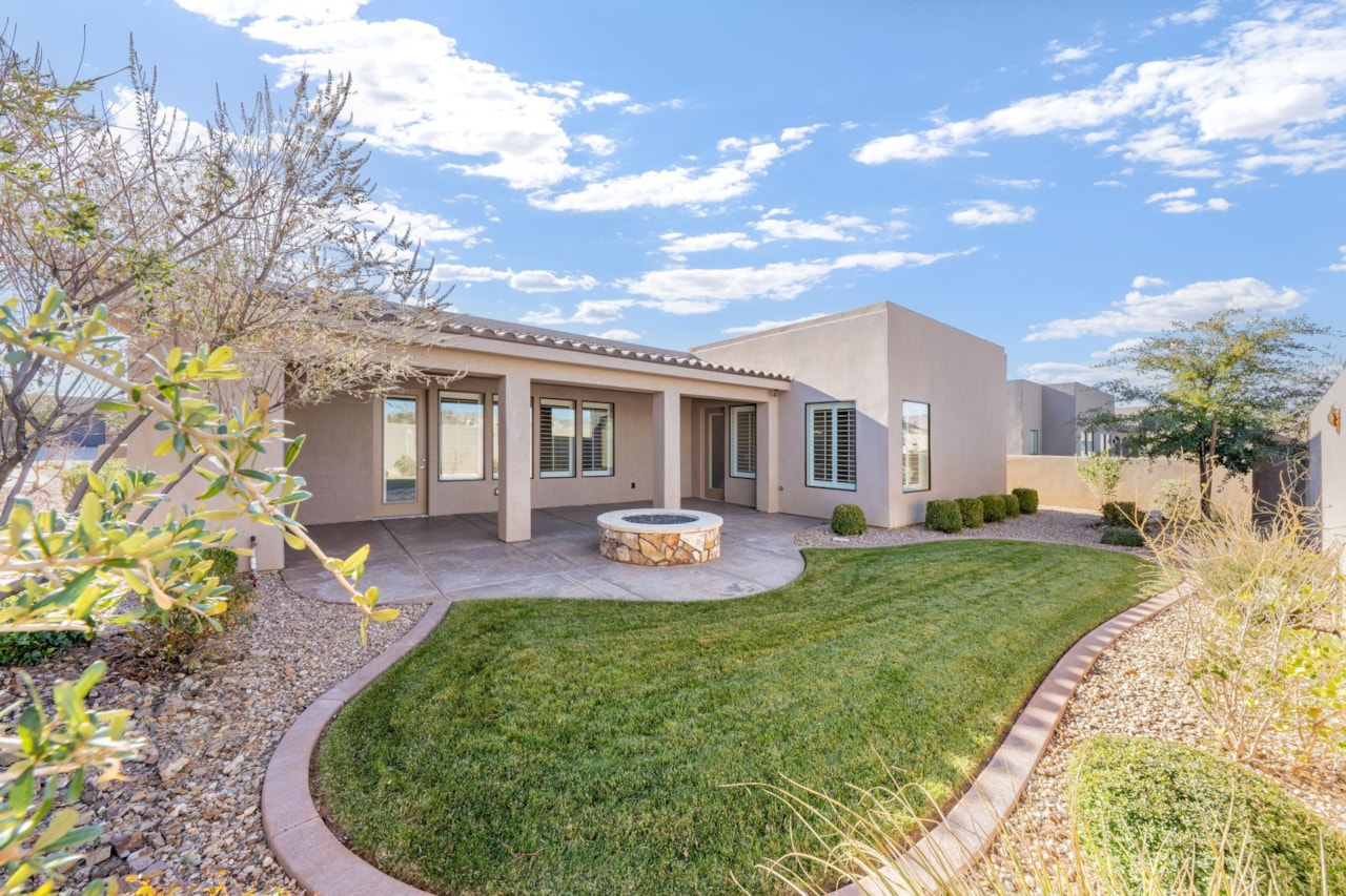 1434 W Shinnecock DR St George, UT 84770 home for sale, MLS#25-267718 - Erika Rogers Photo 21