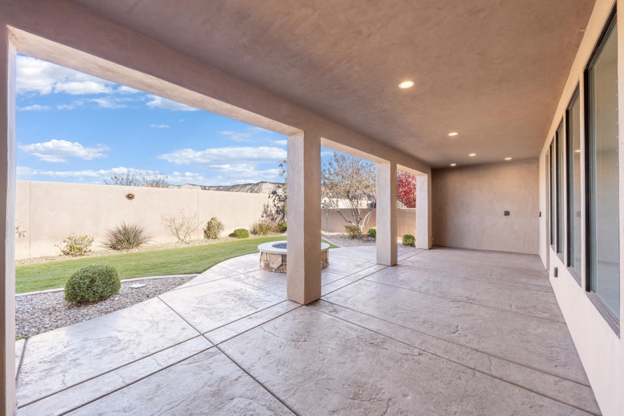 1434 W Shinnecock DR St George, UT 84770 home for sale, MLS#25-267718 - Erika Rogers Photo 22