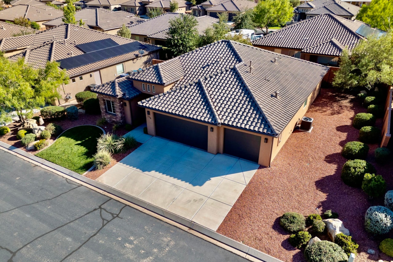 336 E Desert Rose Way Ivins, UT 84738 home for sale, MLS#26-267775 - Erika Rogers Photo 4