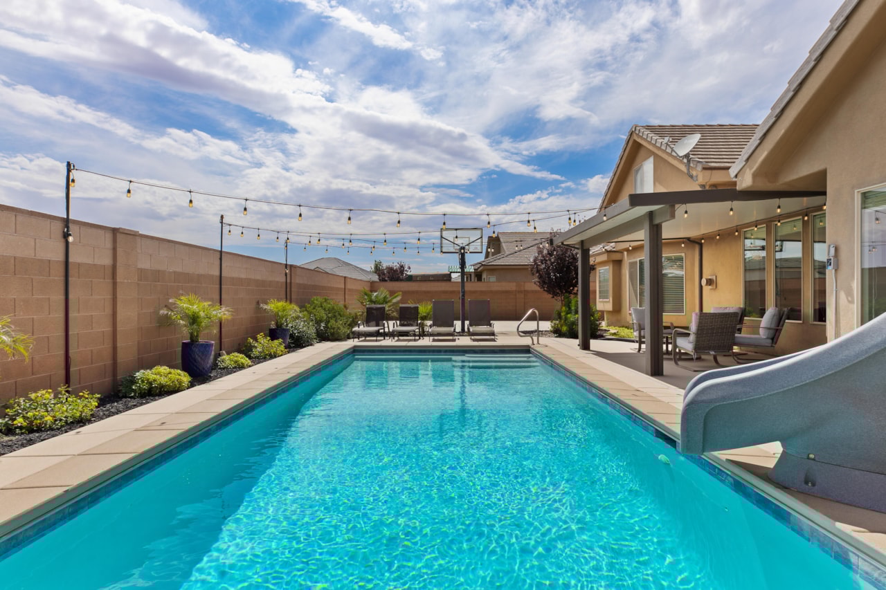 4323 W 2650 S CIR Hurricane, UT 84737 home for sale, MLS#25-263005 - Erika Rogers Photo 4