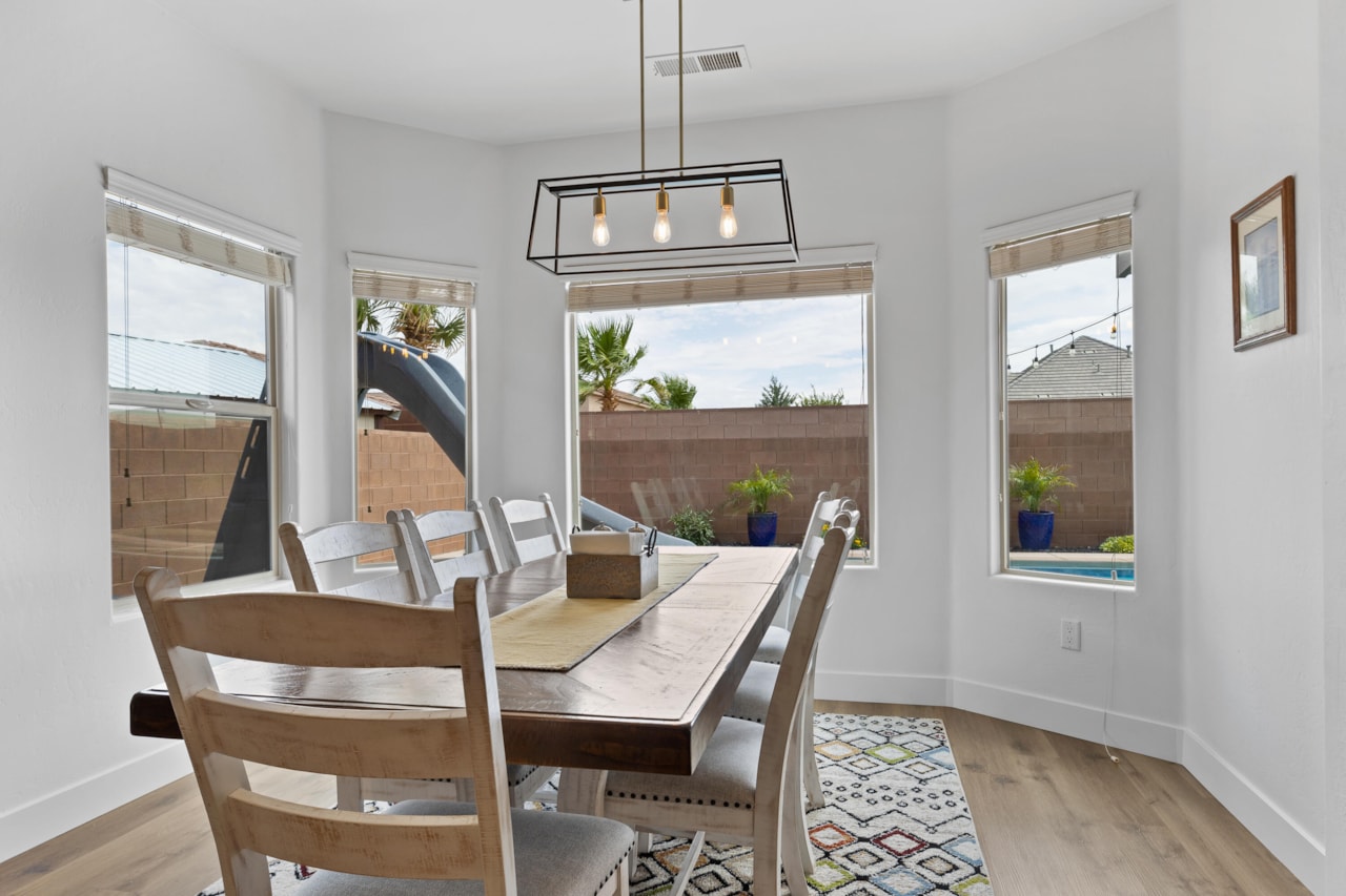 4323 W 2650 S CIR Hurricane, UT 84737 home for sale, MLS#25-263005 - Erika Rogers Photo 17