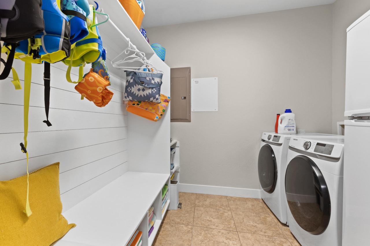 4323 W 2650 S CIR Hurricane, UT 84737 home for sale, MLS#25-263005 - Erika Rogers Photo 23