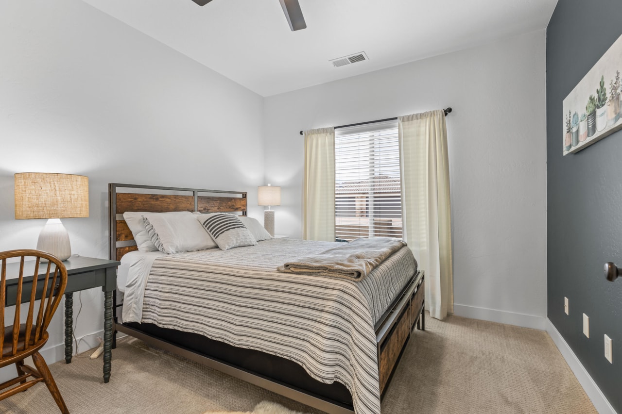 4323 W 2650 S CIR Hurricane, UT 84737 home for sale, MLS#25-263005 - Erika Rogers Photo 24