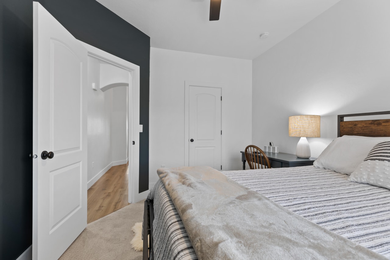 4323 W 2650 S CIR Hurricane, UT 84737 home for sale, MLS#25-263005 - Erika Rogers Photo 25