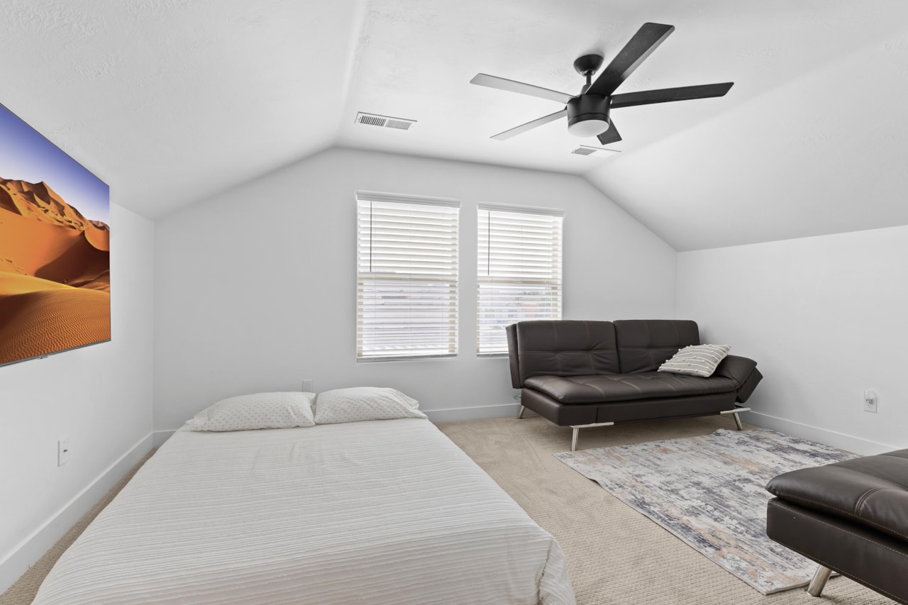 4323 W 2650 S CIR Hurricane, UT 84737 home for sale, MLS#25-263005 - Erika Rogers Photo 30