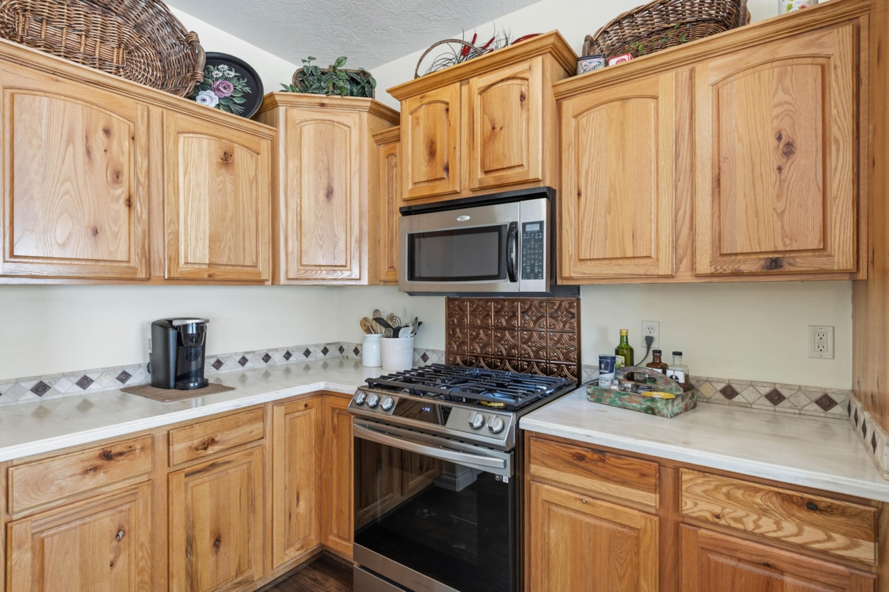 201 W Lake LN Toquerville, UT 84774 home for sale, MLS#25-267723 - Erika Rogers Photo 12